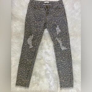 Easel Distressed Leopard Print Skinny Jeans Size Small Cropped Ankle
